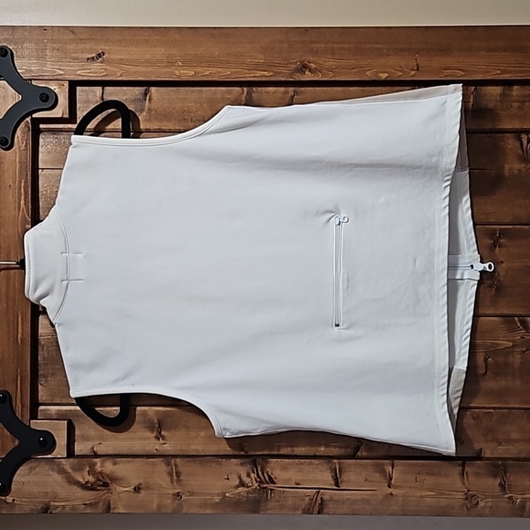 Roots Athletics Sleeveless Vest w/ Two-Way Zip, Est. Large - Picture 6 of 15